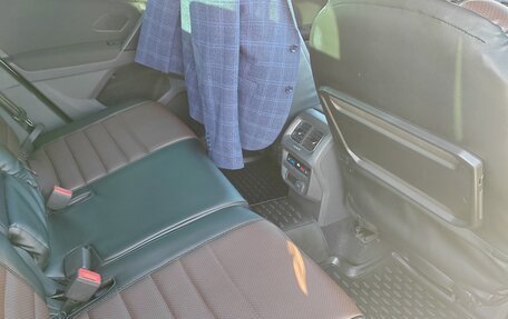 Volkswagen Tiguan II, 2017 год, 2 520 000 рублей, 19 фотография