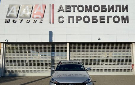 Hyundai Solaris II рестайлинг, 2021 год, 1 547 000 рублей, 2 фотография