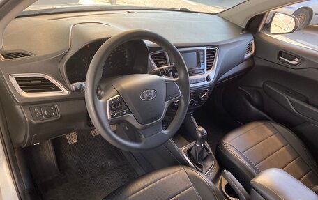 Hyundai Solaris II рестайлинг, 2021 год, 1 547 000 рублей, 15 фотография