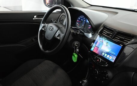Hyundai Solaris II рестайлинг, 2016 год, 1 195 000 рублей, 13 фотография
