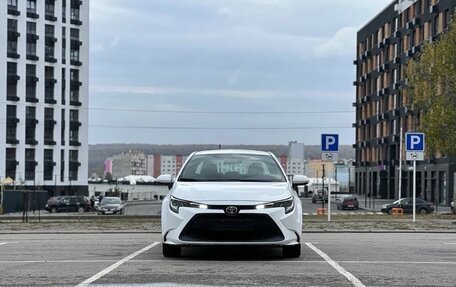 Toyota Corolla, 2022 год, 1 780 000 рублей, 2 фотография