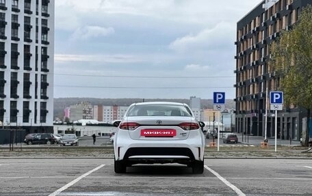 Toyota Corolla, 2022 год, 1 780 000 рублей, 6 фотография