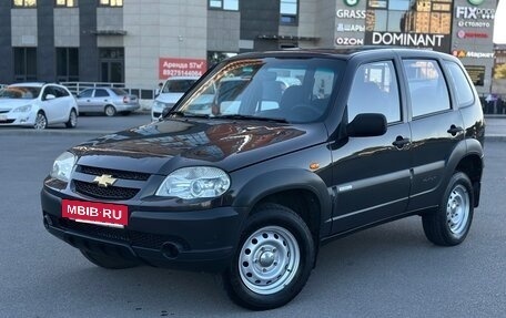 Chevrolet Niva I рестайлинг, 2011 год, 420 000 рублей, 3 фотография