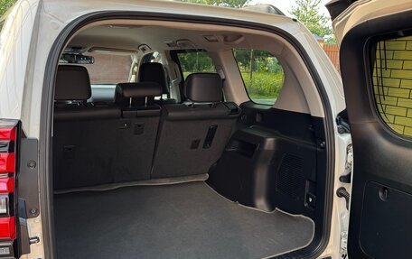 Toyota Land Cruiser Prado 150 рестайлинг 2, 2018 год, 6 099 999 рублей, 9 фотография