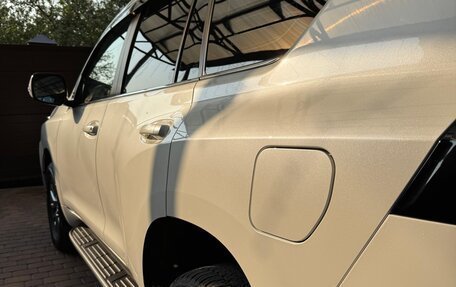 Toyota Land Cruiser Prado 150 рестайлинг 2, 2018 год, 6 099 999 рублей, 12 фотография