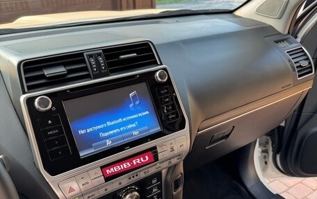 Toyota Land Cruiser Prado 150 рестайлинг 2, 2018 год, 6 099 999 рублей, 26 фотография