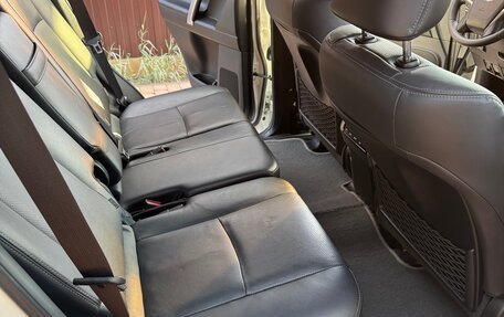 Toyota Land Cruiser Prado 150 рестайлинг 2, 2018 год, 6 099 999 рублей, 33 фотография