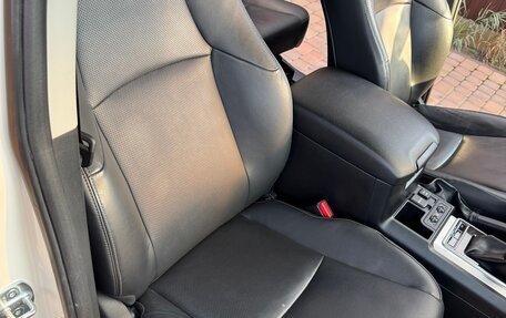 Toyota Land Cruiser Prado 150 рестайлинг 2, 2018 год, 6 099 999 рублей, 36 фотография