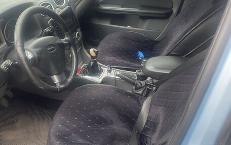 Ford Focus II рестайлинг, 2010 год, 700 000 рублей, 1 фотография