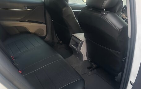 Toyota Camry, 2021 год, 3 200 000 рублей, 9 фотография