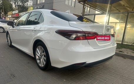 Toyota Camry, 2021 год, 3 200 000 рублей, 3 фотография