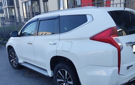 Mitsubishi Pajero Sport III рестайлинг, 2018 год, 1 700 000 рублей, 3 фотография