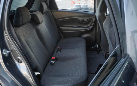 Toyota Vitz, 2019 год, 949 000 рублей, 9 фотография