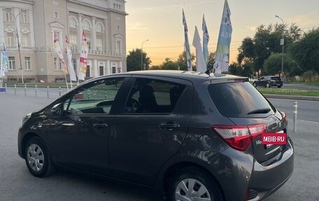 Toyota Vitz, 2019 год, 949 000 рублей, 3 фотография