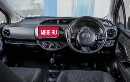 Toyota Vitz, 2019 год, 949 000 рублей, 11 фотография