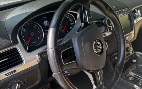 Volkswagen Touareg III, 2016 год, 2 130 000 рублей, 6 фотография