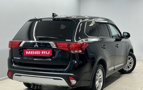 Mitsubishi Outlander III рестайлинг 3, 2021 год, 1 885 000 рублей, 2 фотография