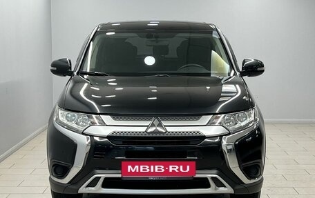 Mitsubishi Outlander III рестайлинг 3, 2021 год, 1 885 000 рублей, 5 фотография