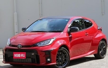 Toyota Yaris, 2021 год, 2 000 000 рублей, 5 фотография