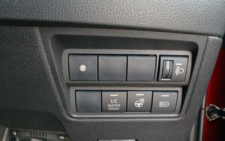 Toyota Yaris, 2021 год, 2 000 000 рублей, 18 фотография