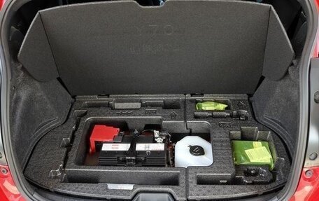 Toyota Yaris, 2021 год, 2 000 000 рублей, 34 фотография