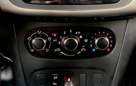 Renault Sandero II рестайлинг, 2019 год, 1 099 000 рублей, 20 фотография
