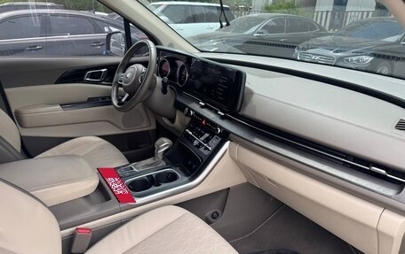 KIA Carnival, 2021 год, 2 111 555 рублей, 8 фотография