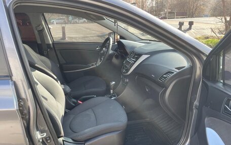 Hyundai Solaris II рестайлинг, 2012 год, 870 000 рублей, 11 фотография