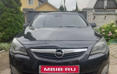 Opel Astra J, 2012 год, 900 000 рублей, 1 фотография