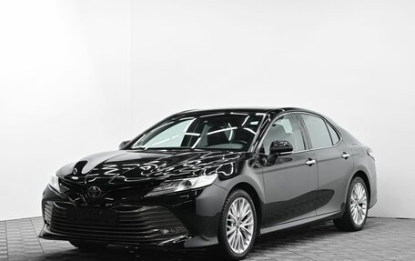Toyota Camry, 2018 год, 2 495 000 рублей, 1 фотография