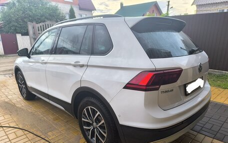 Volkswagen Tiguan II, 2020 год, 3 950 000 рублей, 7 фотография