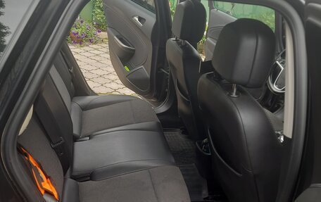 Opel Astra J, 2012 год, 900 000 рублей, 10 фотография