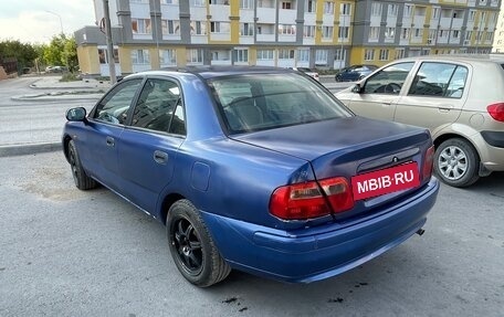 Mitsubishi Carisma I, 1998 год, 190 000 рублей, 3 фотография