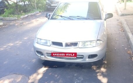 Mitsubishi Carisma I, 1998 год, 240 000 рублей, 2 фотография