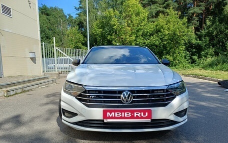 Volkswagen Jetta VII, 2019 год, 1 560 000 рублей, 2 фотография