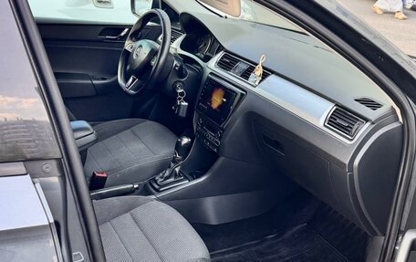 Skoda Rapid I, 2015 год, 975 000 рублей, 4 фотография