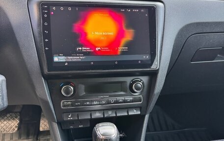 Skoda Rapid I, 2015 год, 975 000 рублей, 8 фотография