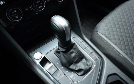 Volkswagen Tiguan II, 2020 год, 2 250 000 рублей, 14 фотография