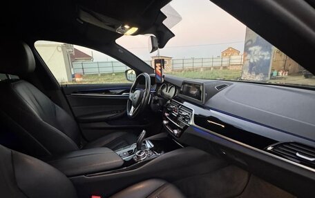 BMW 5 серия, 2018 год, 3 000 000 рублей, 13 фотография