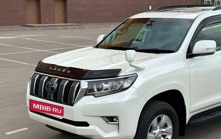 Toyota Land Cruiser Prado 150 рестайлинг 2, 2017 год, 3 800 000 рублей, 10 фотография
