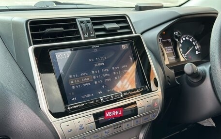 Toyota Land Cruiser Prado 150 рестайлинг 2, 2017 год, 3 800 000 рублей, 27 фотография