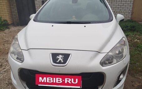 Peugeot 308 II, 2011 год, 760 000 рублей, 3 фотография