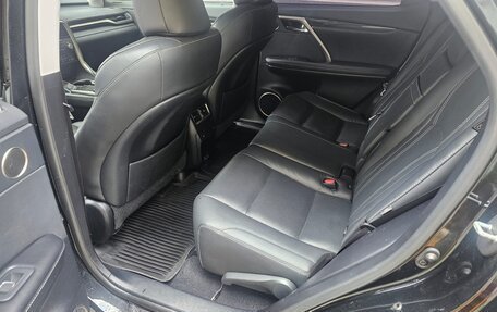 Lexus RX IV рестайлинг, 2021 год, 5 800 000 рублей, 7 фотография