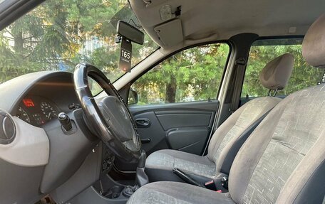 Renault Logan I, 2013 год, 370 000 рублей, 18 фотография