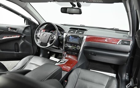 Toyota Camry, 2014 год, 1 595 000 рублей, 14 фотография