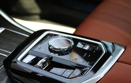 BMW 7 серия, 2024 год, 14 500 000 рублей, 10 фотография