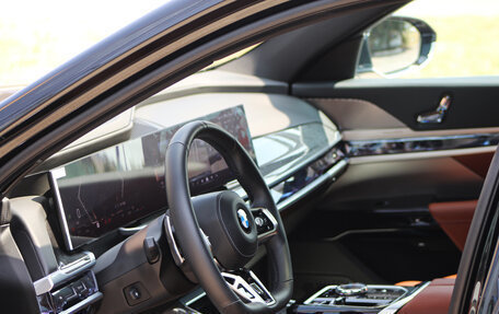 BMW 7 серия, 2024 год, 14 500 000 рублей, 8 фотография