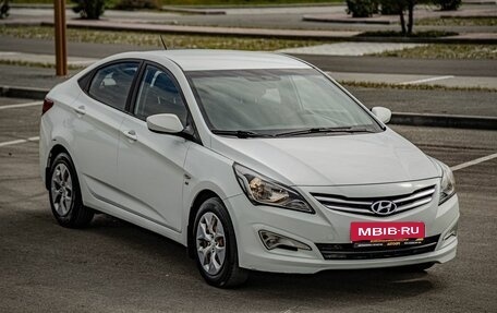 Hyundai Solaris II рестайлинг, 2014 год, 730 000 рублей, 2 фотография