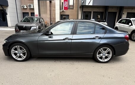 BMW 3 серия, 2018 год, 2 350 000 рублей, 3 фотография