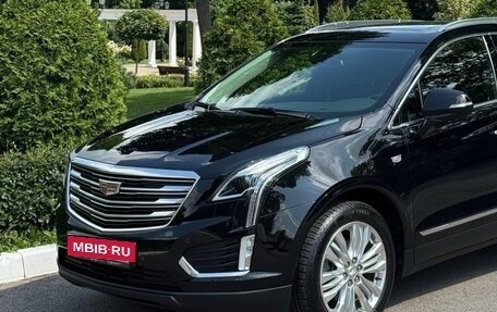 Cadillac XT5 I рестайлинг, 2019 год, 2 790 000 рублей, 2 фотография